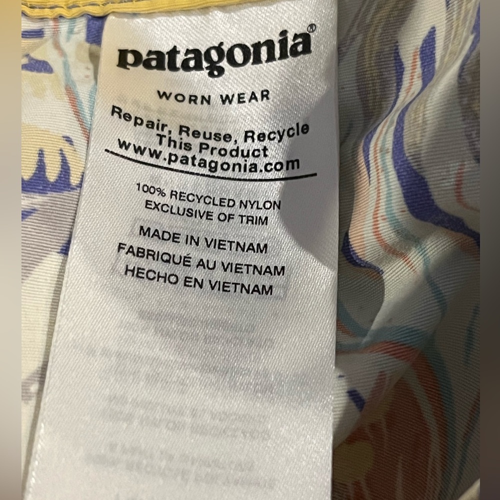 Patagonia Women’s W's Wavefarer® Boardshorts - 5''' Jurassic Ferns Size 6 - Picture 13 of 13